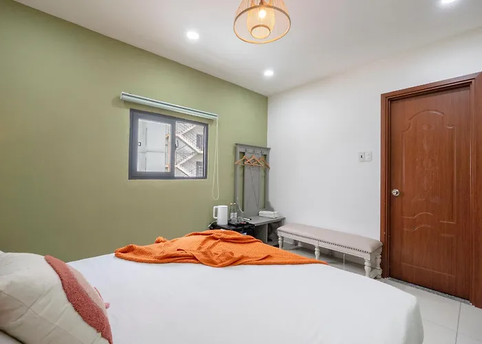 Amila Nguyen Hue Hotel By Sazi